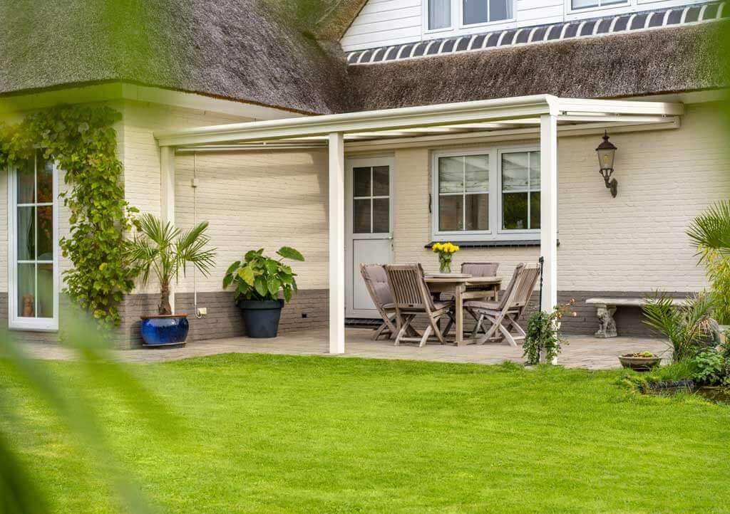 Pigato Modern Garden Veranda