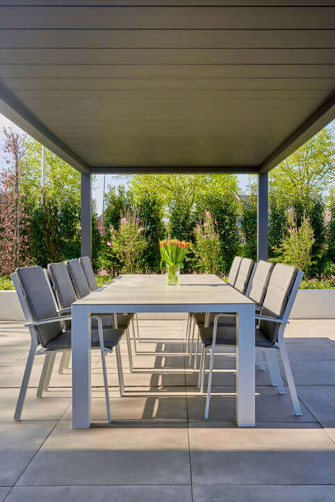 Pinela Deluxe - The Luxury Retractable Roof Garden Pergola